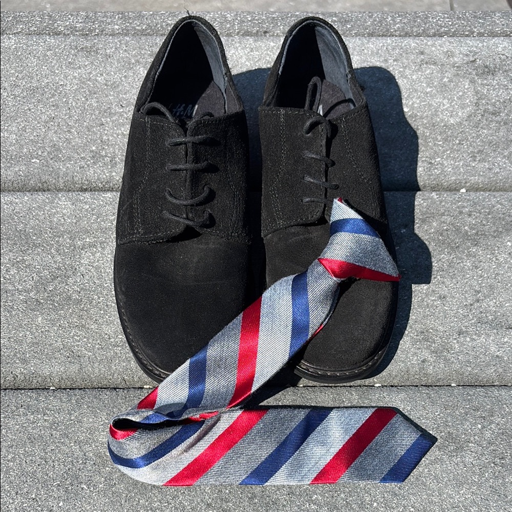 H&M Boys Black Oxfords Dress Shoes Kids Size 1, Kids Red Blue Gray Tie Clip-On